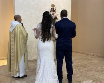 Frei Gilson dar dicas de como ter um casamento feliz diante de Deus
