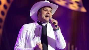 Padre Alessandro Campos estreia turnê “Nunca Perca a Esperança”, com espetáculo no Teatro Bradesco