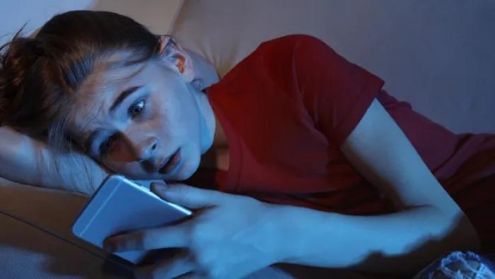 É pecado ser viciado em celular?