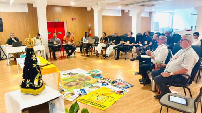 Com escuta e discernimento, Igreja avança na revisão do Documento 85 da CNBB