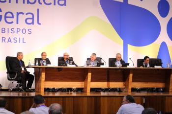 Luz de Cristo e apelo à paz marcam celebração ecumênica na 62ª Assembleia Geral da CNBB